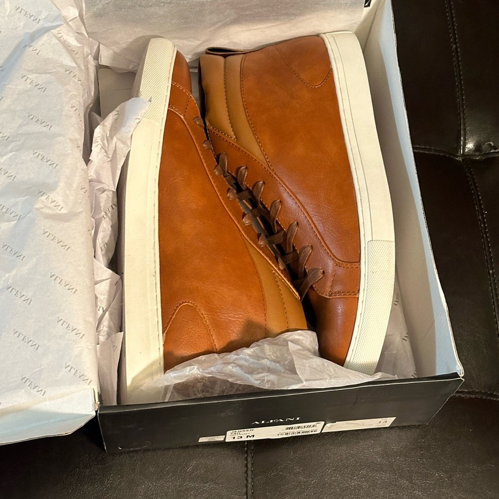 Men’s New Alfani shoes.